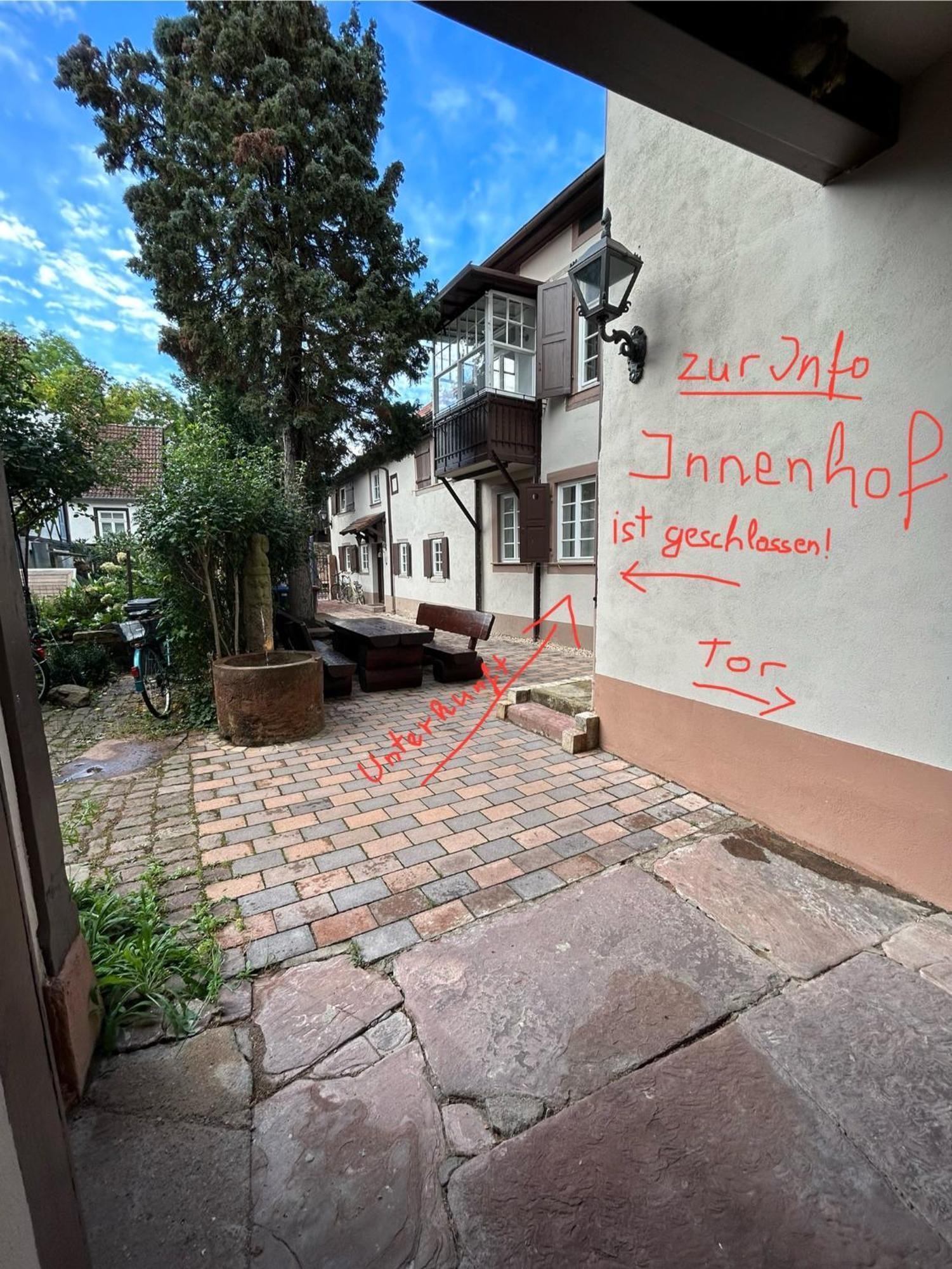 Exklusives Haus, Ruhig Gelegen Im Innenhof, Zentral, Lichtdurchflutet, 카를스루에 외부 사진