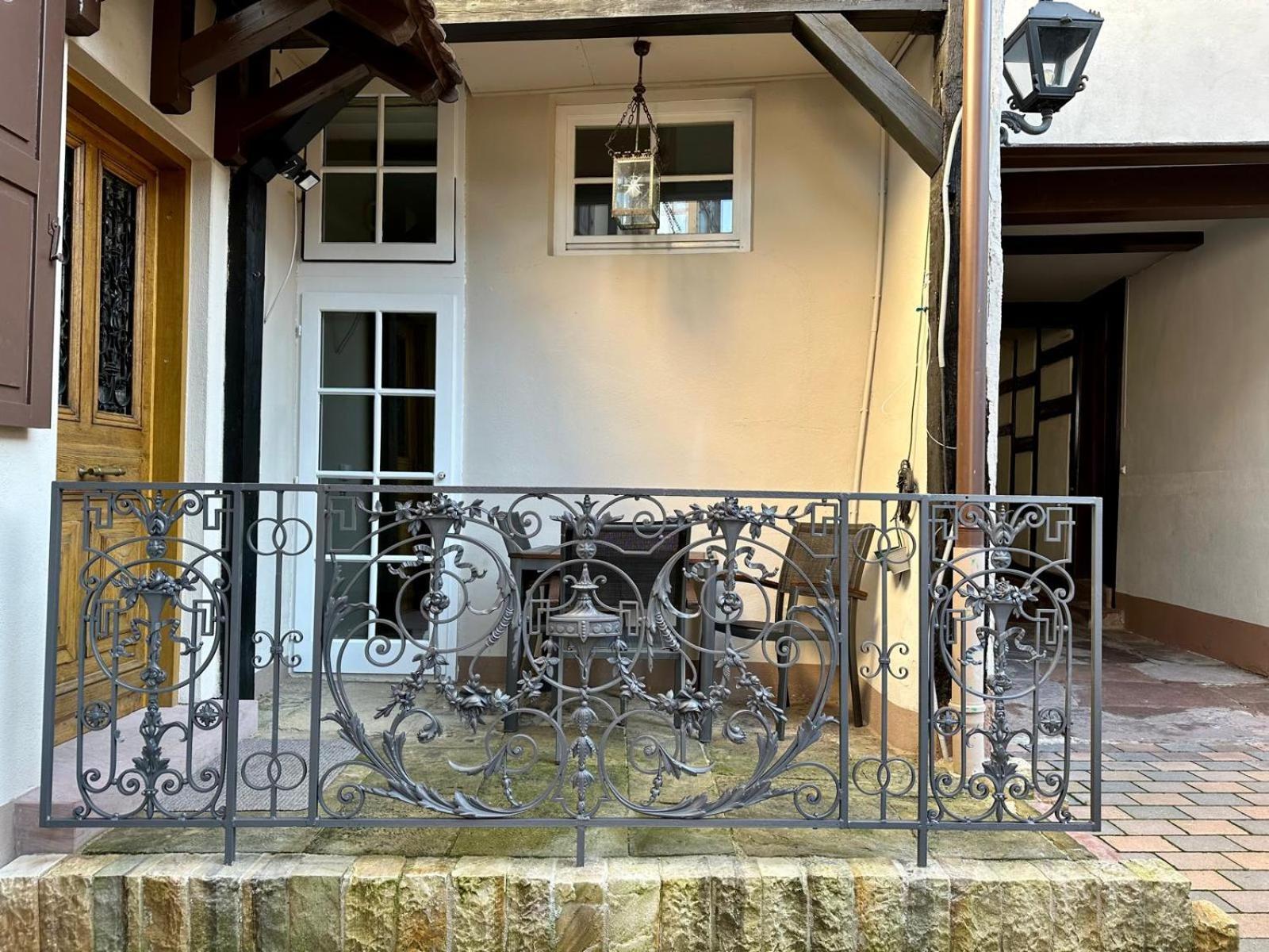 Exklusives Haus, Ruhig Gelegen Im Innenhof, Zentral, Lichtdurchflutet, 카를스루에 외부 사진